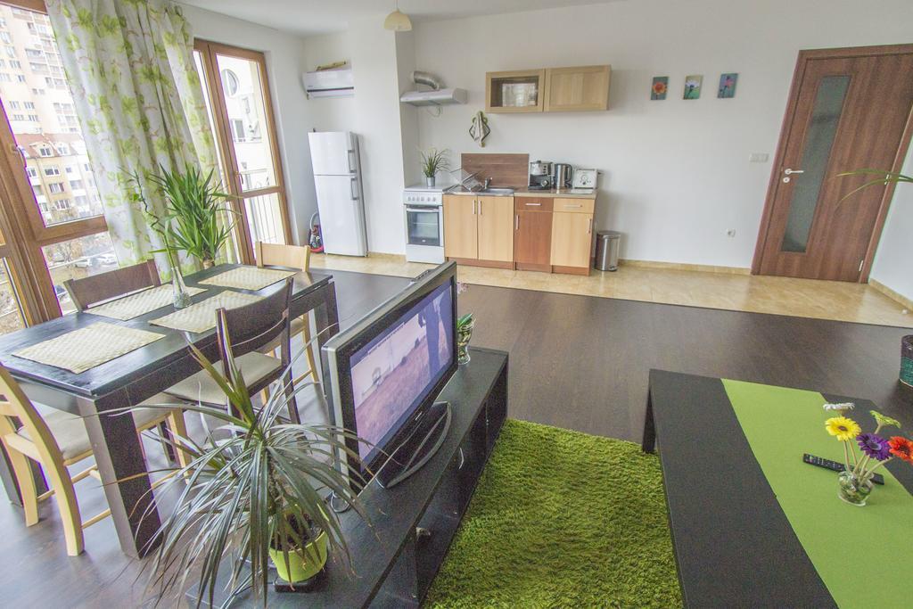 Flora Apartment Centrum Sofia Extérieur photo
